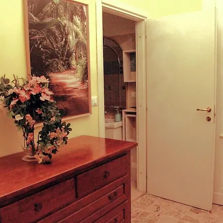 Fieramosca 2 Da Letto 2 Bagni Cucina E Salottino Apartment