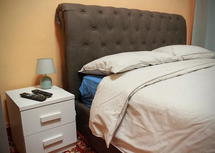 Fieramosca 2 Da Letto 2 Bagni Cucina E Salottino