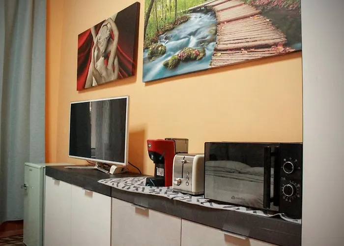 Fieramosca 2 Da Letto 2 Bagni Cucina E Salottino