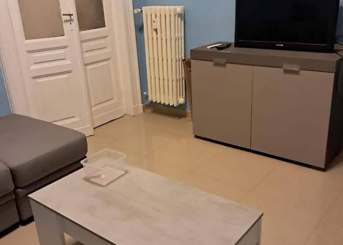 Fieramosca 2 Da Letto 2 Bagni Cucina E Salottino * Turijn