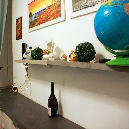 Fieramosca 2 Da Letto 2 Bagni Cucina E Salottino 公寓